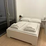 115M2 Luxury Flat - 3 Balconies - Free Parking
