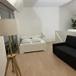 115M2 Luxury Flat - 3 Balconies - Free Parking